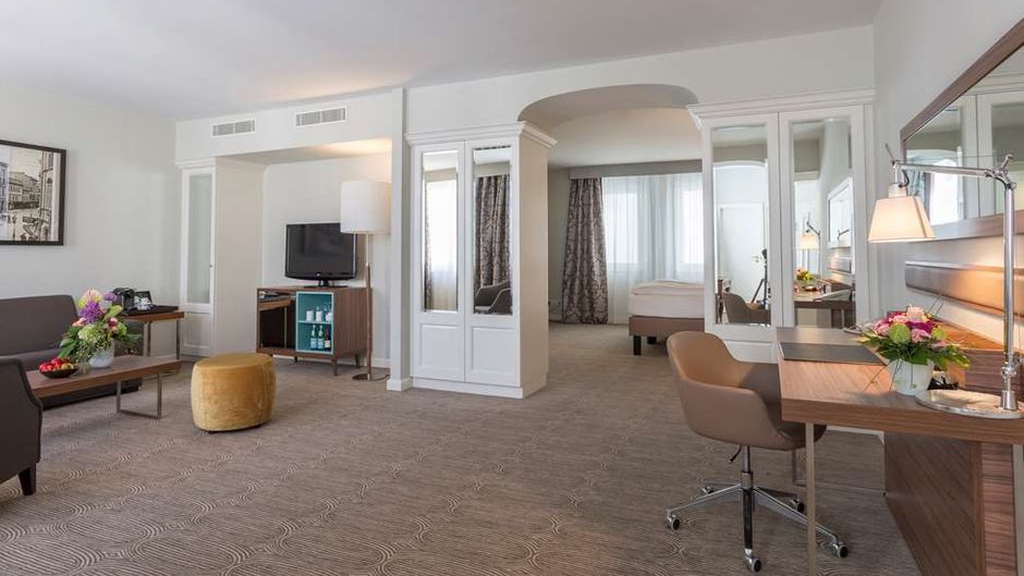 Radisson Blu Schwarzer Bock Hotel Suite