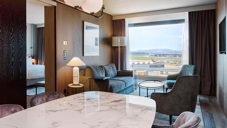 Radisson Blu Airport Hotel Suite