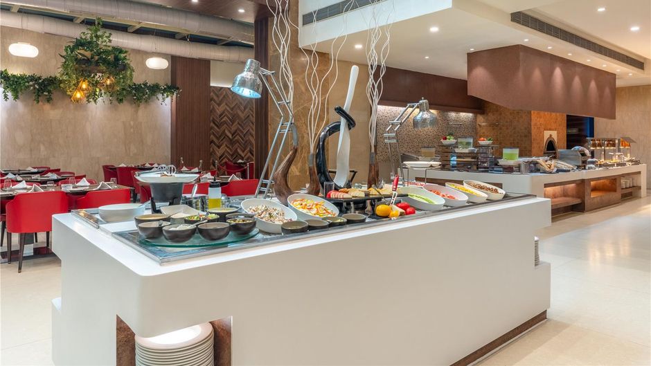 Country Inn & Suites Sahibabad Restaurant