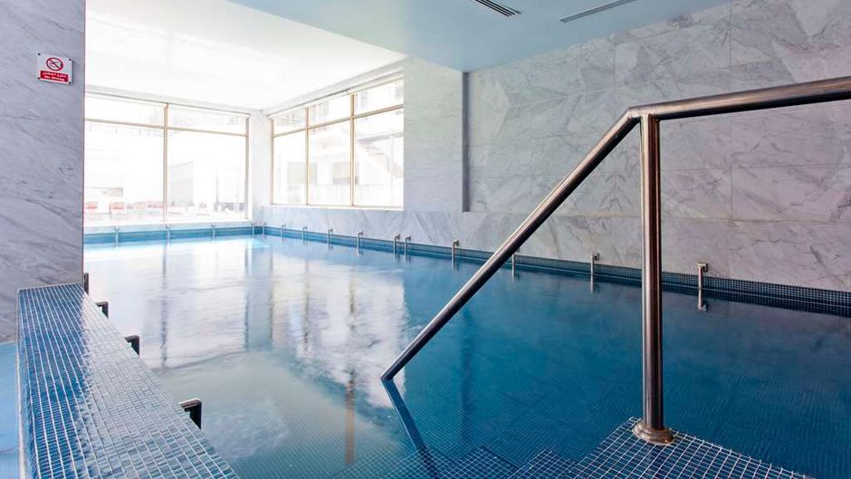 Park Inn by Radisson Al Khobar Pool