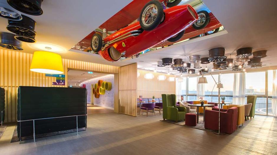 Park Inn By Radisson Dubai Motor City Lobby