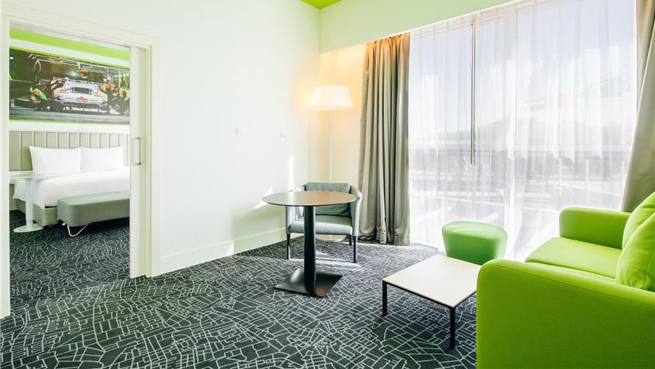 Park Inn By Radisson Dubai Motor City Suite