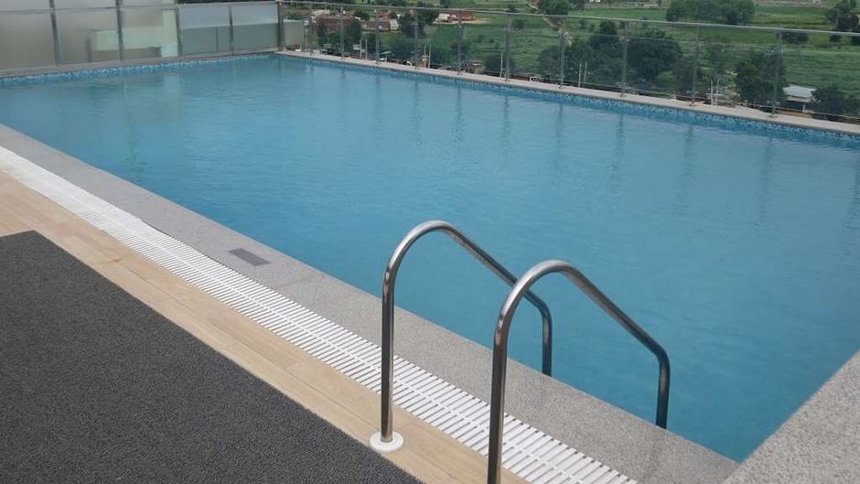 Park Inn by Radisson Gurgaon Bilaspur Pool