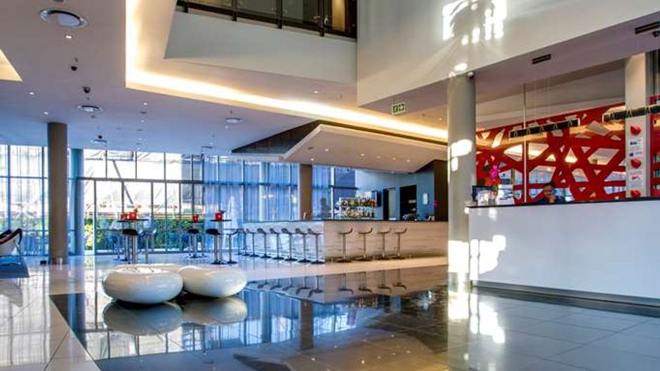 Park Inn Sandton Lobby