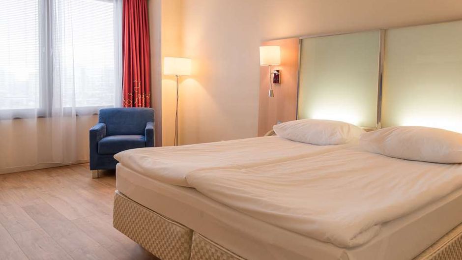 Cosmos Saint-Petersburg Pribaltiyskaya Hotel Suite