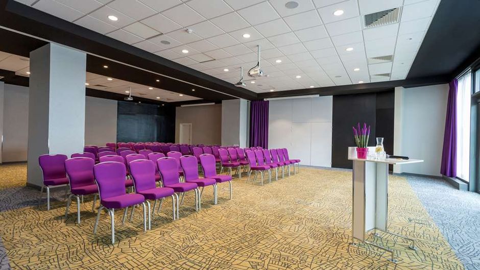 Park Inn by Radisson Lille Grand Stade Meeting