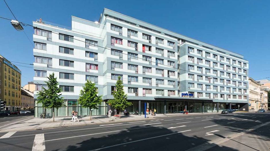 Park Inn by Radisson Linz Exterior