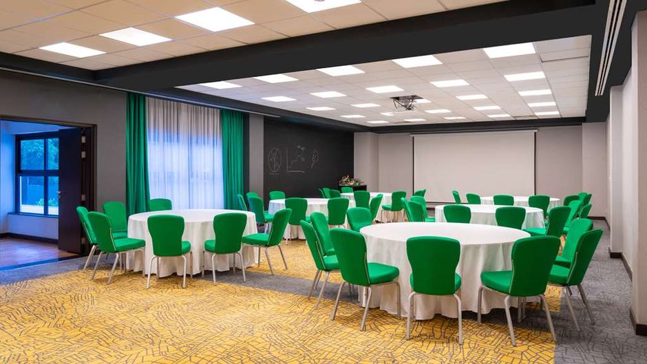 Park Inn by Radisson, Nairobi Westlands Meeting