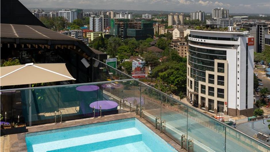 Park Inn by Radisson, Nairobi Westlands Pool