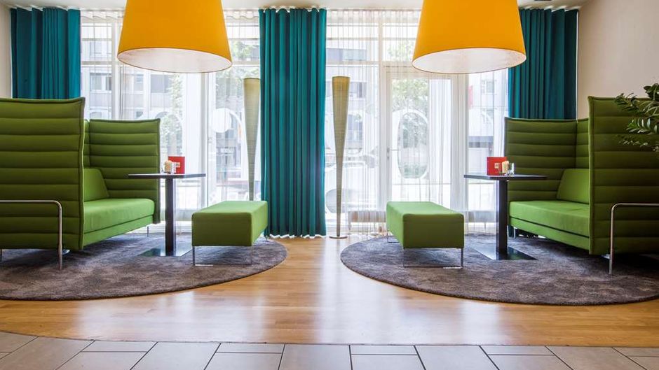 Park Inn by Radisson Nuremberg Lobby