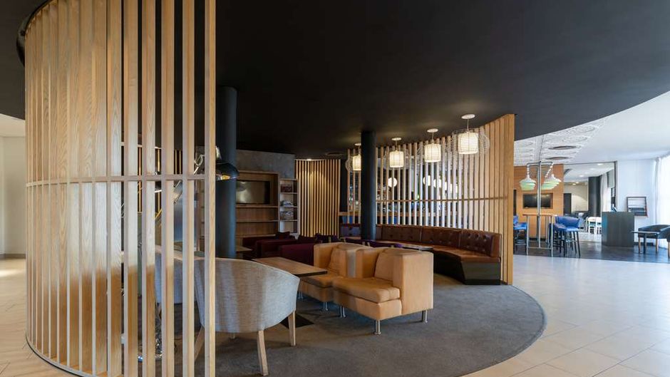 Park Inn by Radisson Polokwane Lobby