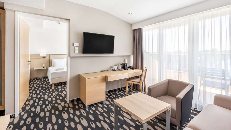 Park Inn by Radisson Sarvar Suite