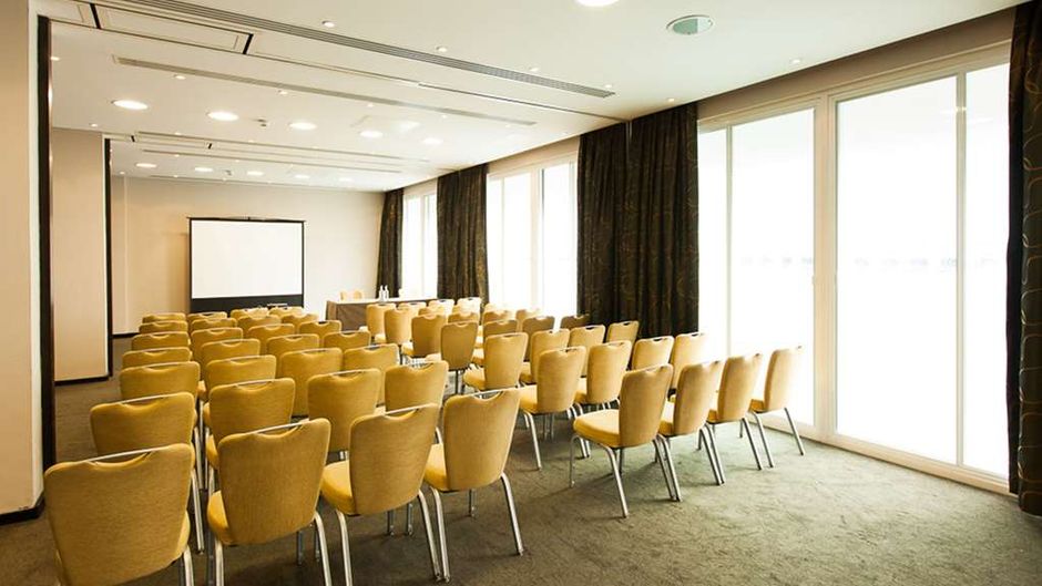 Park Plaza Cardiff Meeting