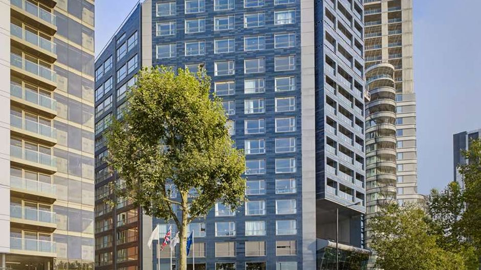 Park Plaza London Riverbank Exterior