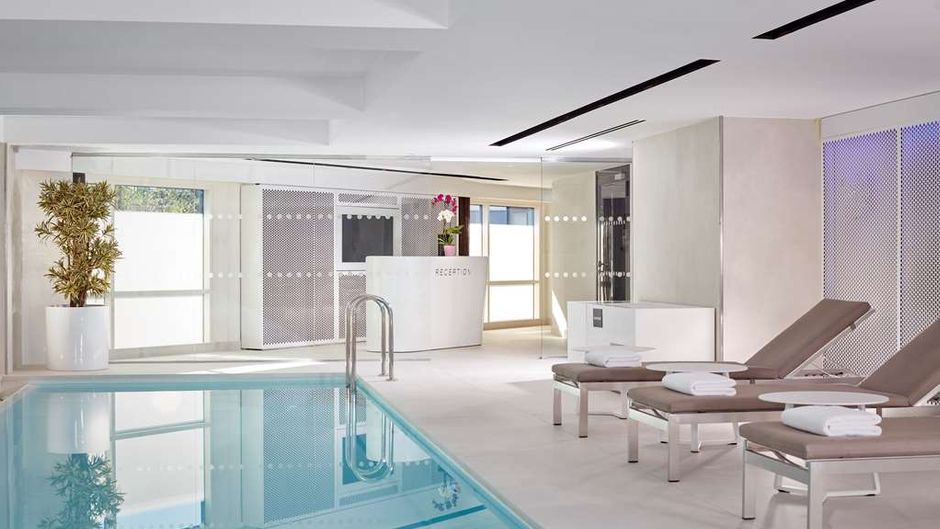 Park Plaza London Riverbank Pool