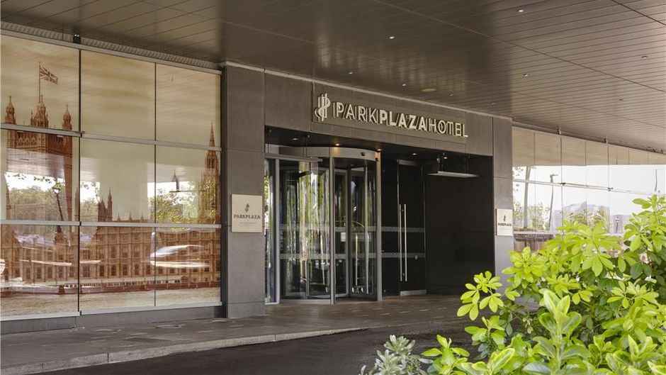 Park Plaza London Riverbank Exterior