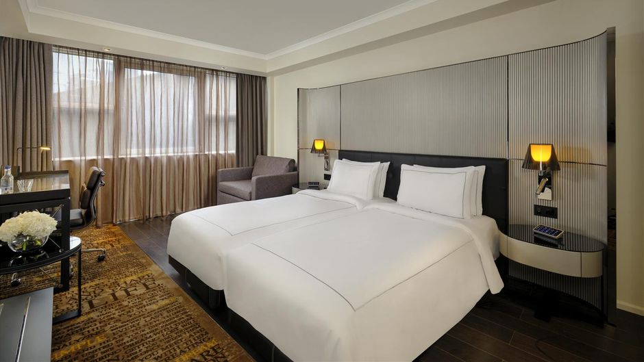 Park Plaza Victoria London Room
