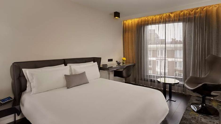 Park Plaza London Waterloo Room