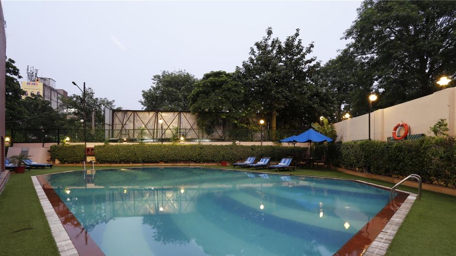 Park Plaza Ludhiana Pool