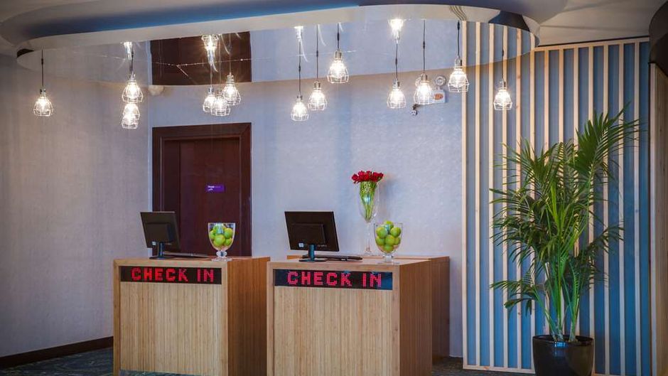 Park Inn by Radisson Dammam Lobby