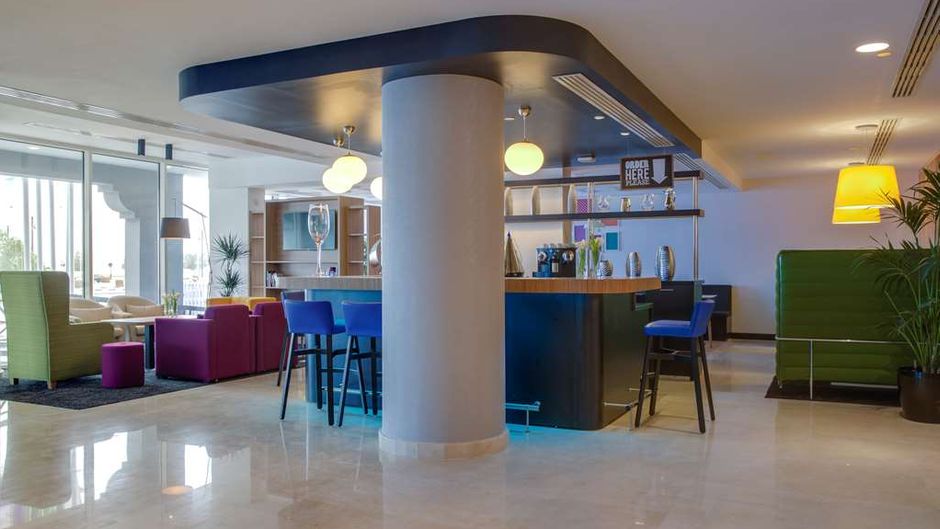 Park Inn by Radisson Dammam Lobby