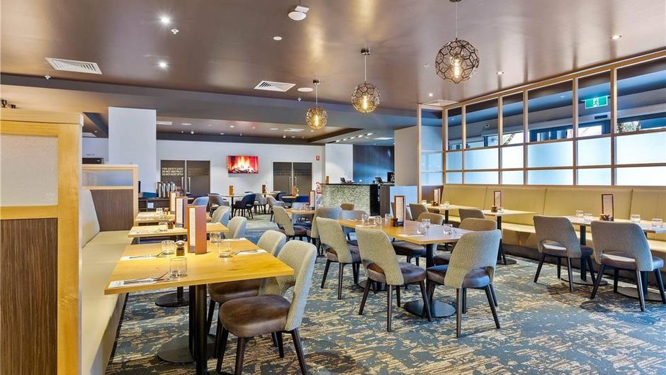 Quality Hotel Lakeside Restaurant