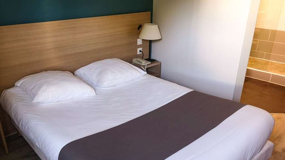 Comfort Hotel Pithiviers Room