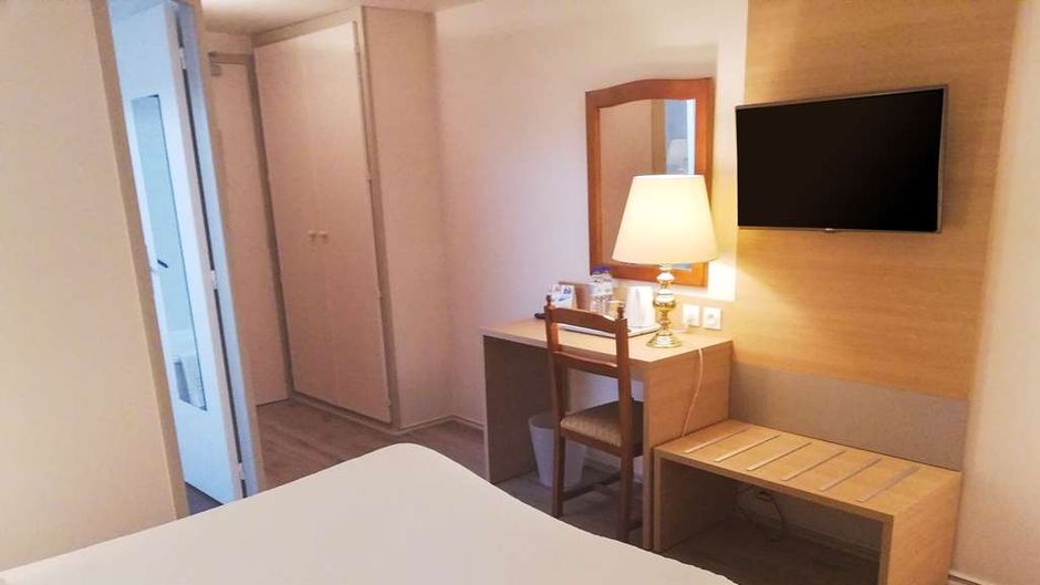 Comfort Hotel Pithiviers Room