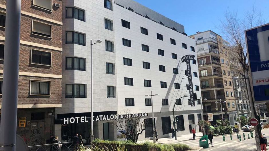 Hotel Catalonia Granada Exterior