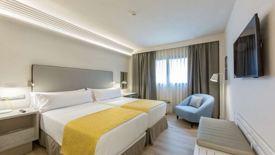 Hotel Catalonia Granada Room