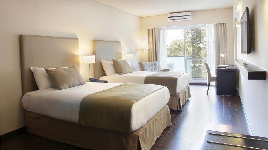 Dazzler Palermo Room