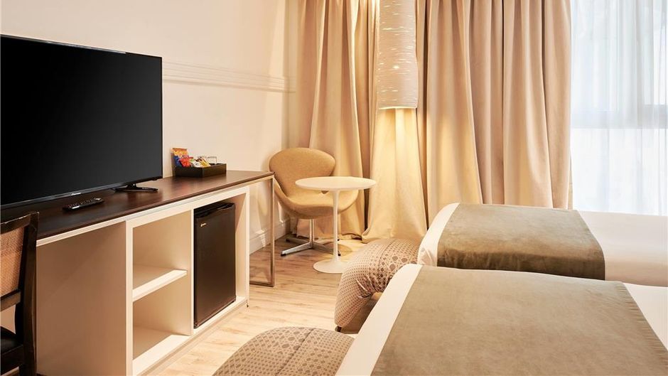 Esplendor Savoy Rosario Room