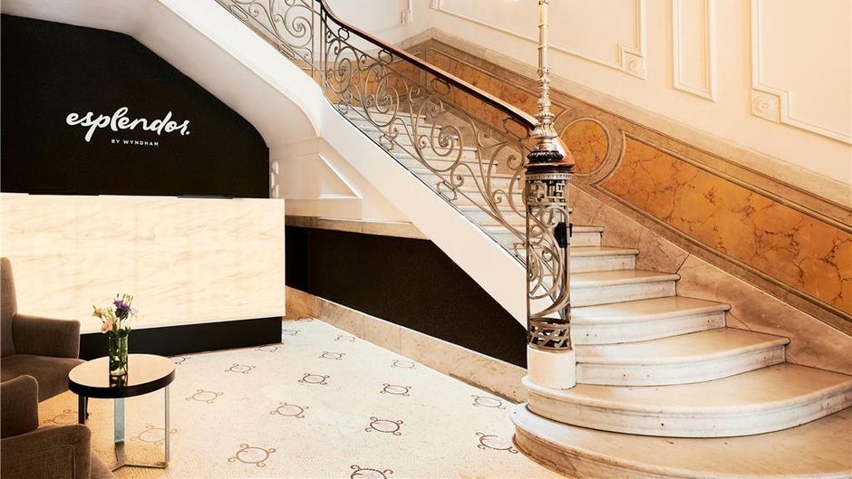 Esplendor Savoy Rosario Lobby