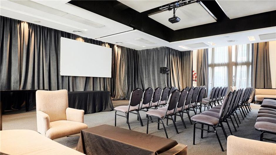 Esplendor Savoy Rosario Meeting