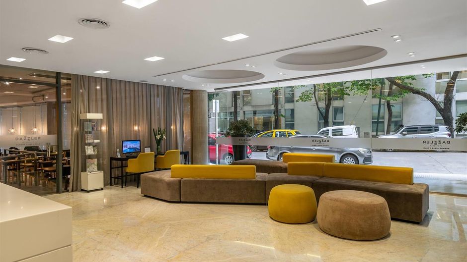 Dazzler Polo Lobby