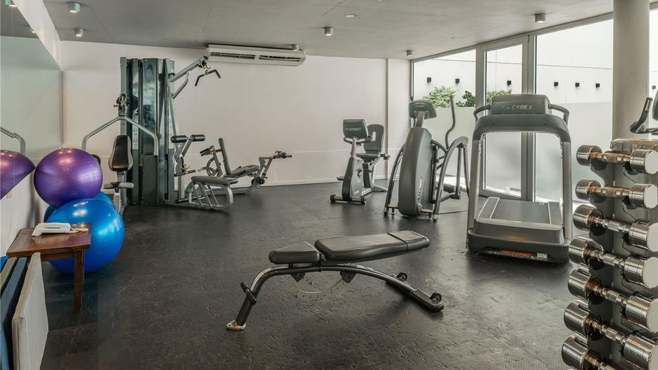 Dazzler Recoleta Health