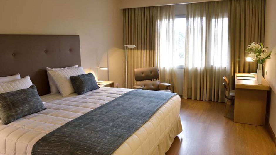 Dazzler by Wyndham Asuncion Room
