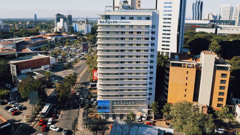 Dazzler by Wyndham Asuncion Exterior