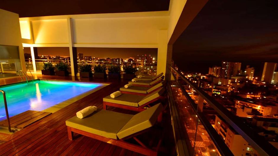 Dazzler Lima Hotel Pool
