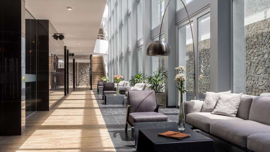 Dazzler Colonia Lobby