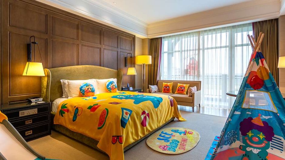 Hilton Wenan Room
