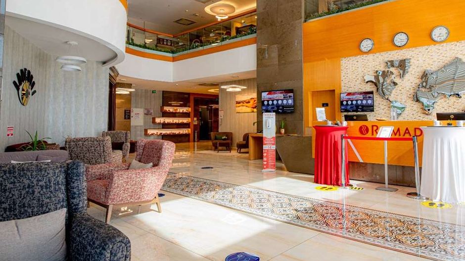 Ramada by Wyndham Diyarbakir Lobby