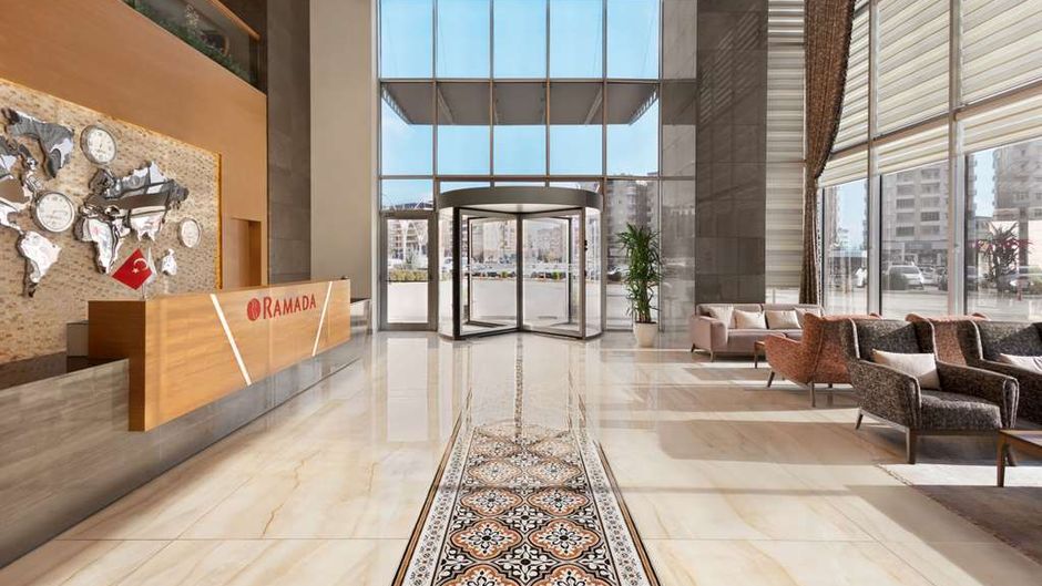 Ramada by Wyndham Diyarbakir Lobby
