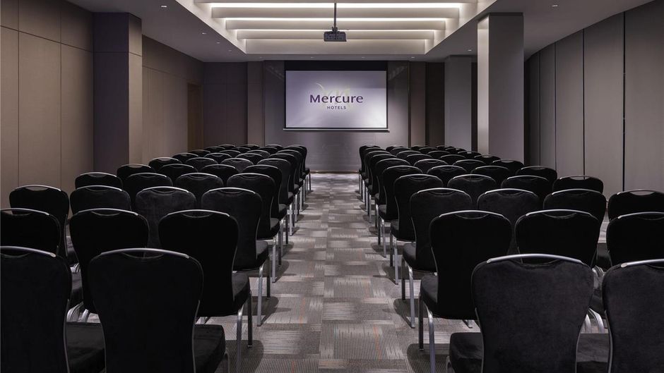 Mercure Chengdu Chunxi Meeting