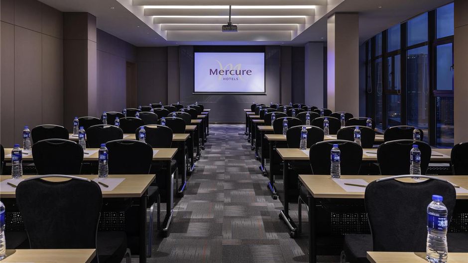 Mercure Chengdu Chunxi Meeting