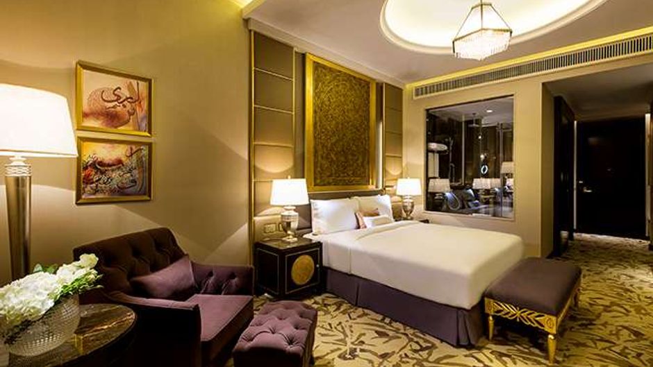 Ezdan Palace Hotel Room