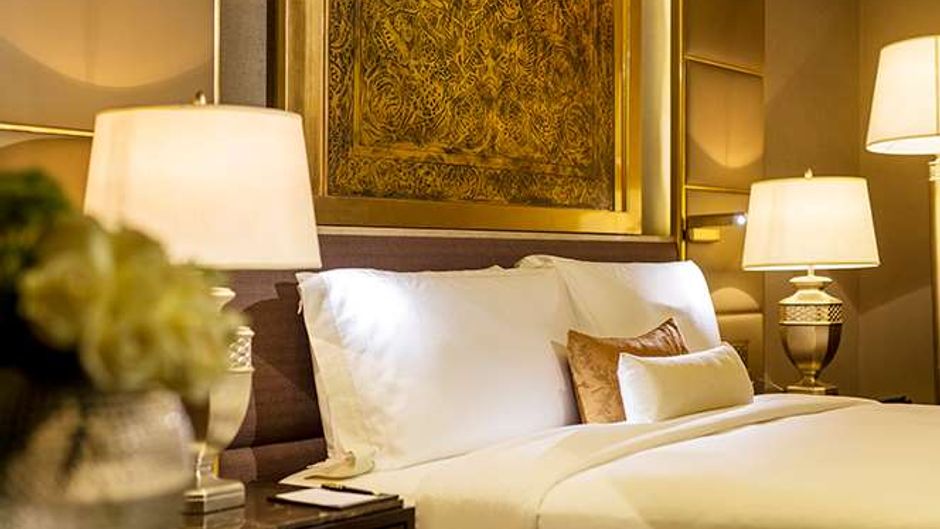 Ezdan Palace Hotel Room