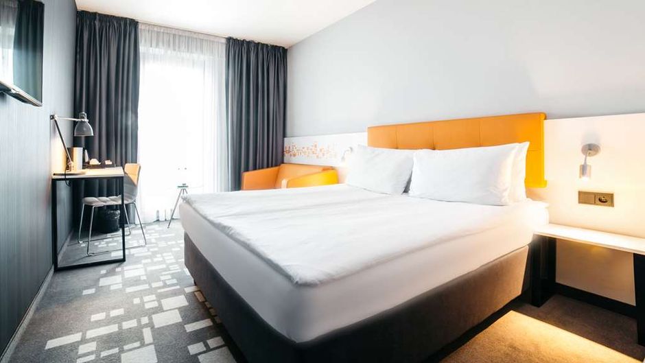Q Hotel Krakow Room