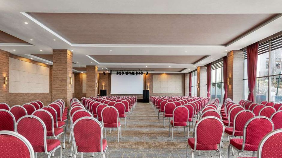 Ramada Resort by Wyndham Unye Meeting