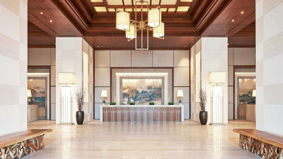 Hilton Dubai Al Habtoor City Lobby